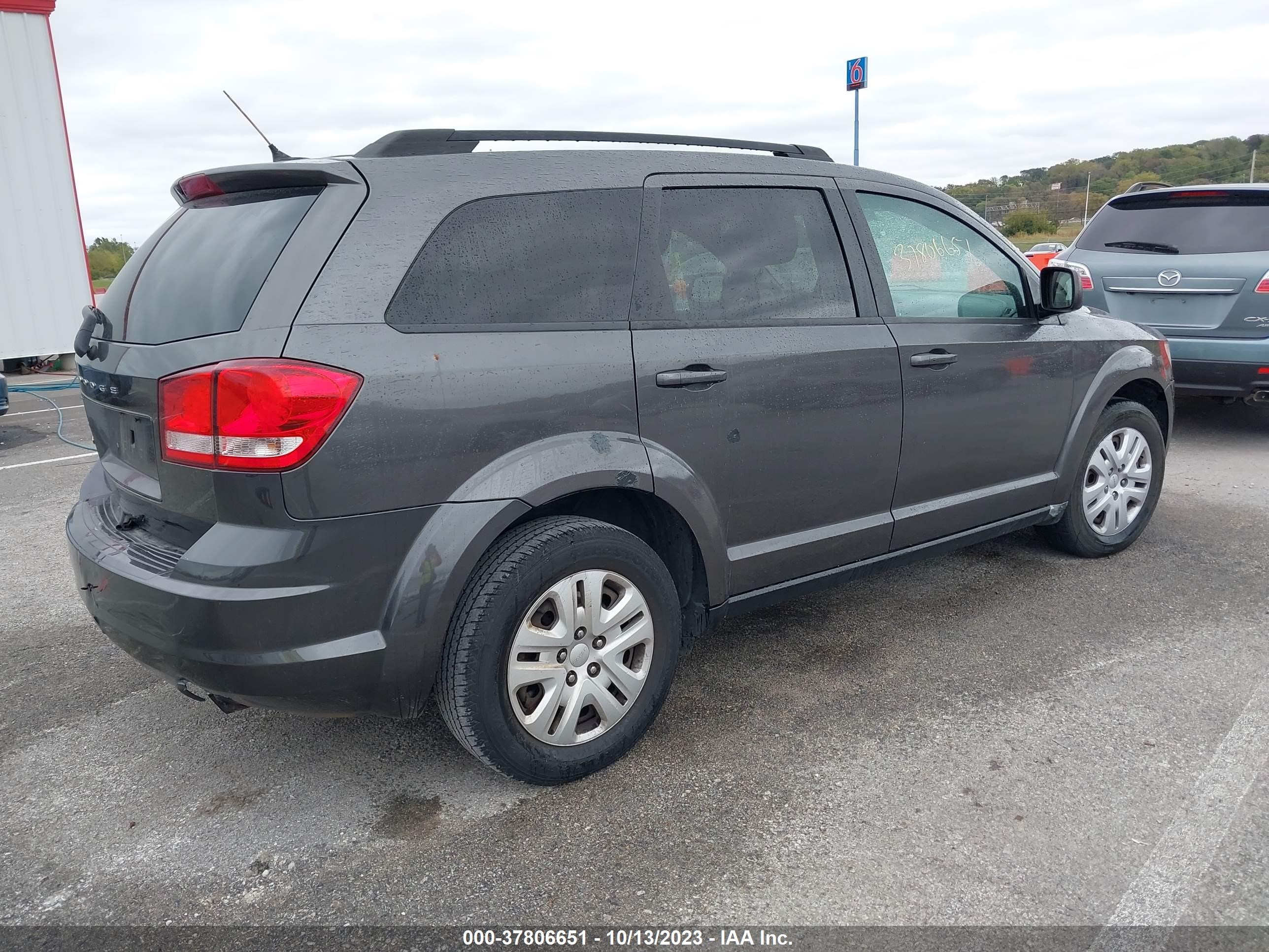 Photo 3 VIN: 3C4PDCAB8FT552801 - DODGE JOURNEY 