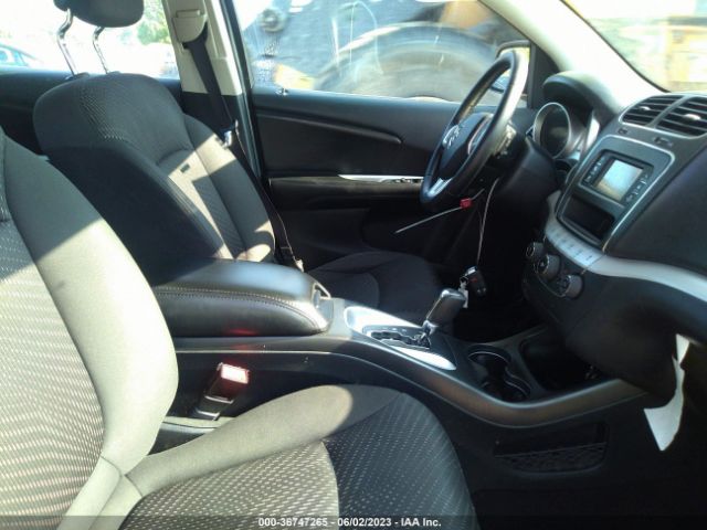 Photo 4 VIN: 3C4PDCAB8FT599732 - DODGE JOURNEY 