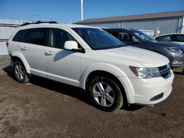 Photo 3 VIN: 3C4PDCAB8FT617033 - DODGE JOURNEY SE 