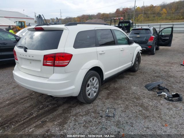 Photo 3 VIN: 3C4PDCAB8GT164355 - DODGE JOURNEY 