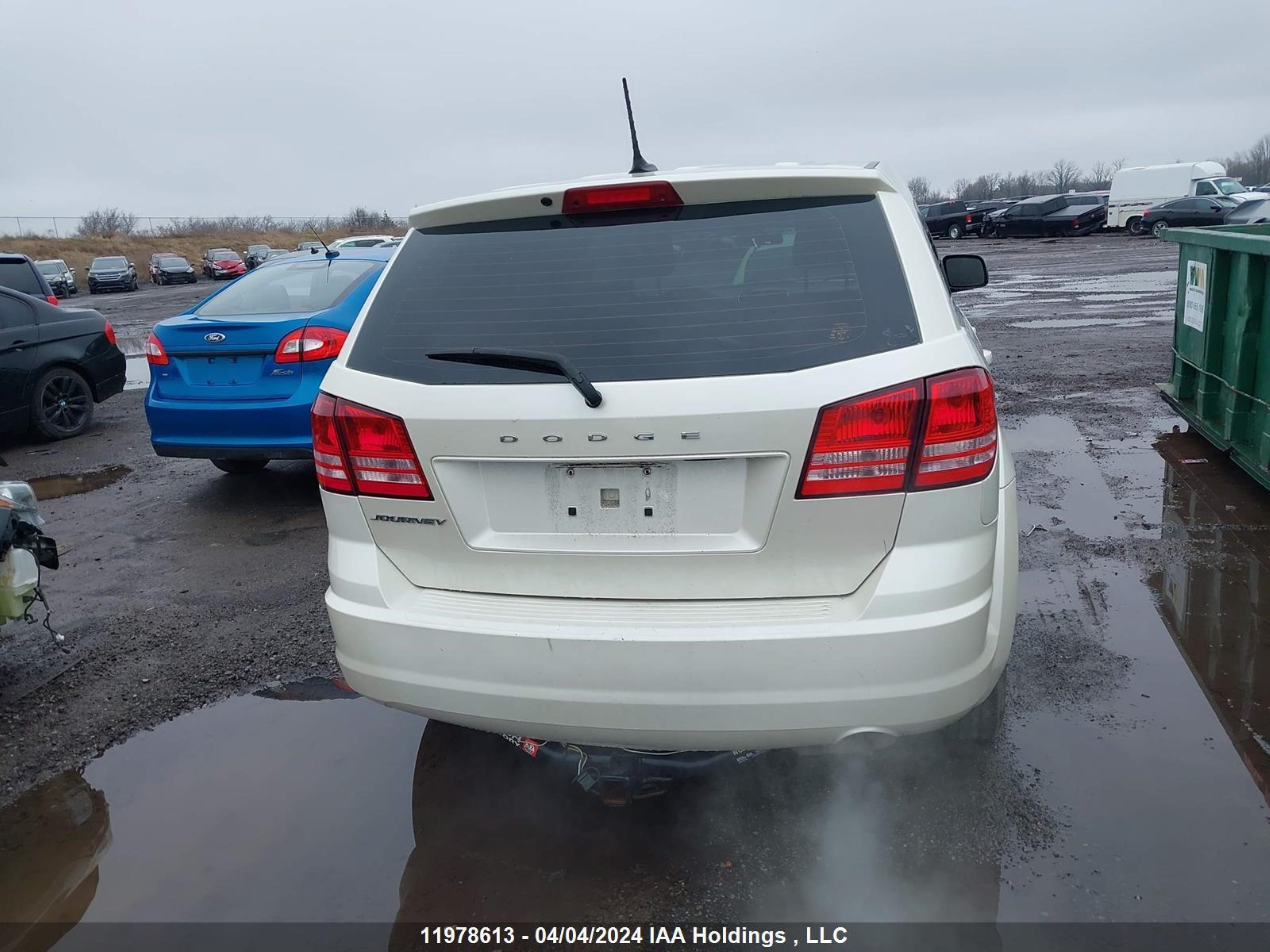 Photo 15 VIN: 3C4PDCAB8HT527447 - DODGE JOURNEY 