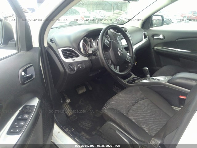 Photo 4 VIN: 3C4PDCAB8HT637494 - DODGE JOURNEY 