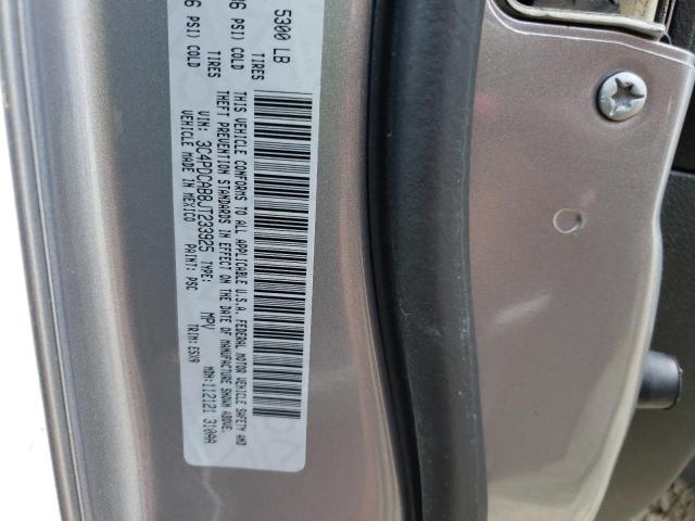 Photo 9 VIN: 3C4PDCAB8JT233925 - DODGE JOURNEY SE 