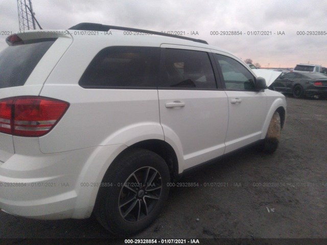 Photo 3 VIN: 3C4PDCAB8JT386157 - DODGE JOURNEY 