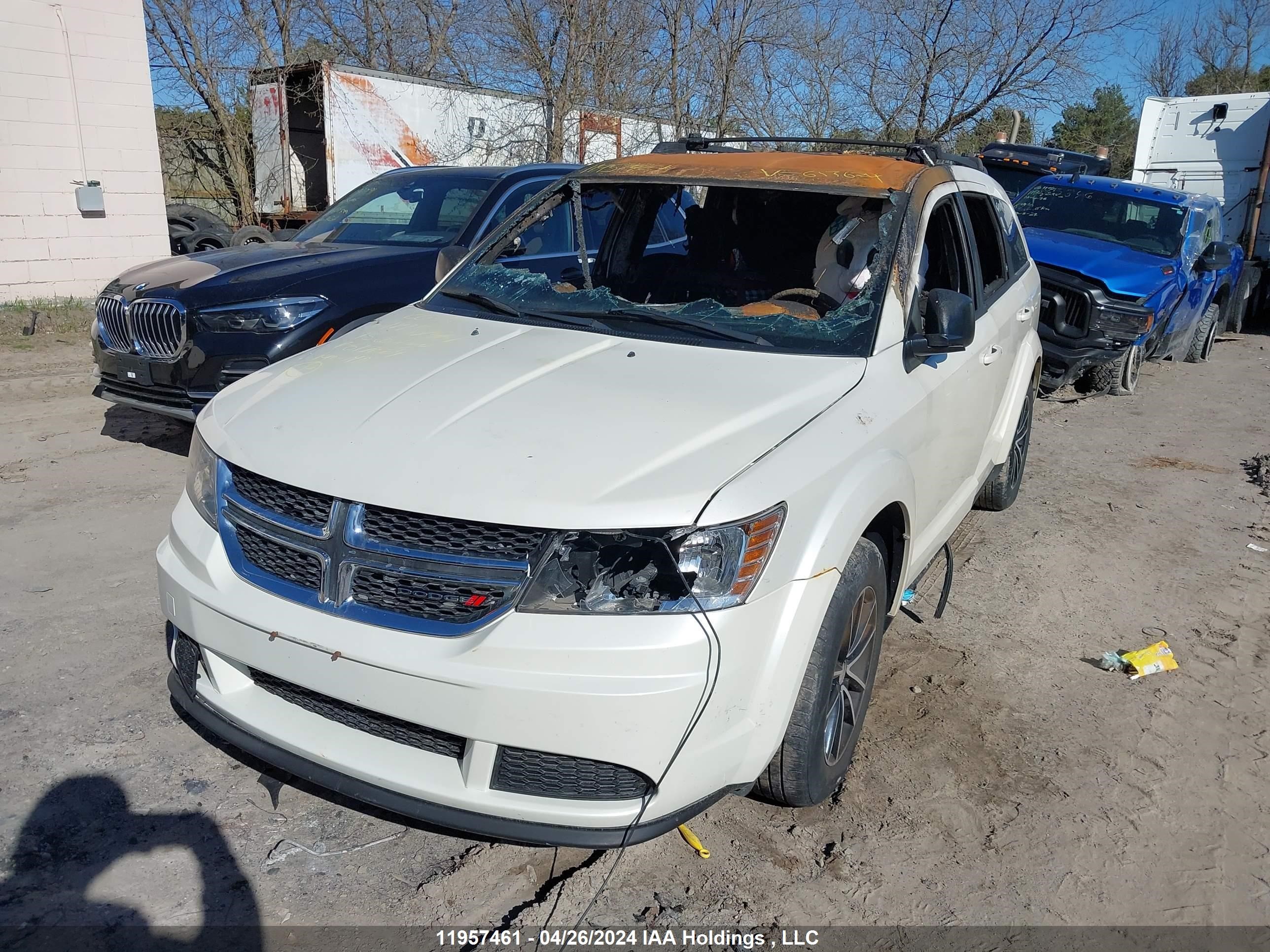 Photo 1 VIN: 3C4PDCAB9FT617624 - DODGE JOURNEY 