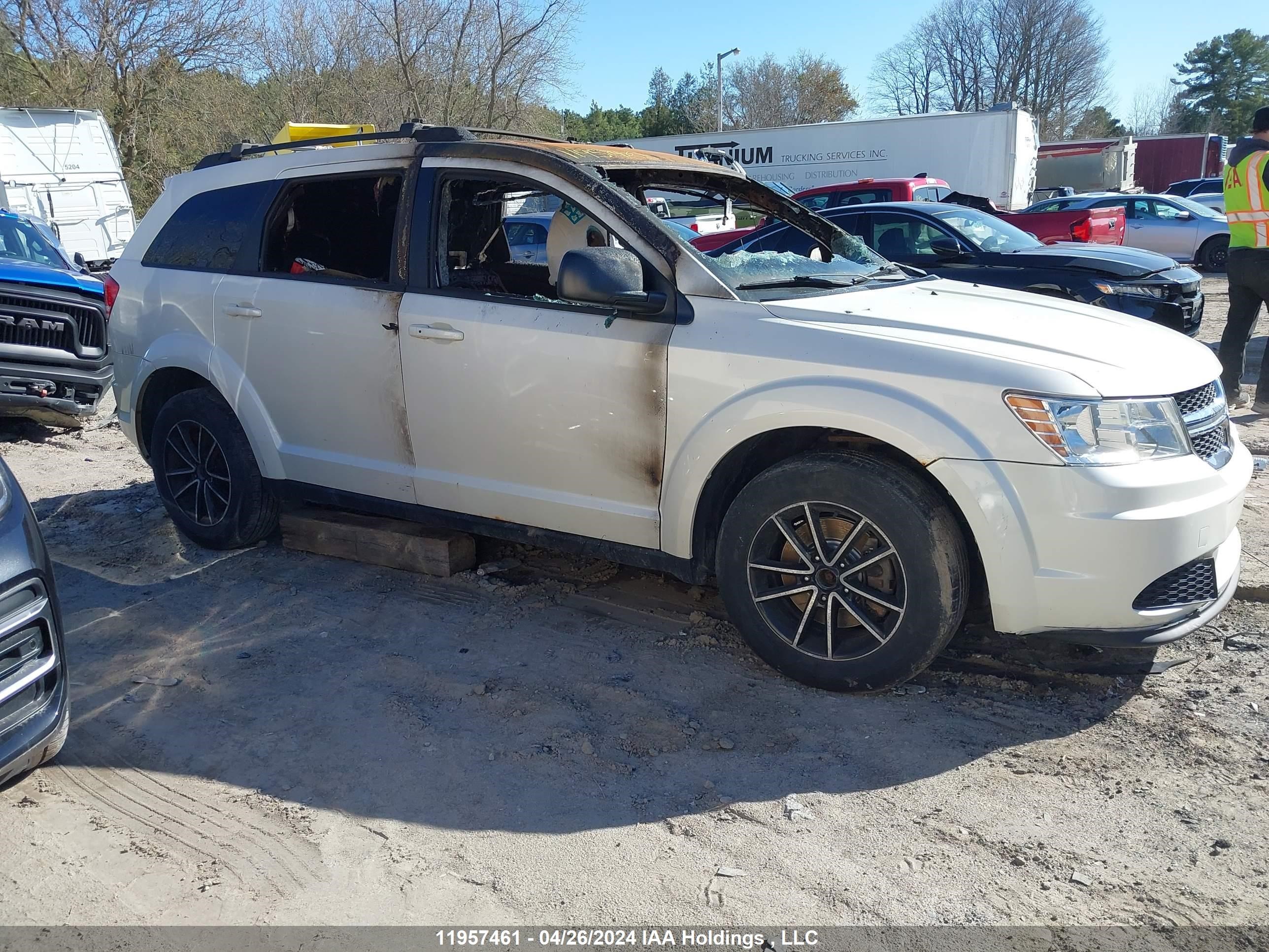 Photo 12 VIN: 3C4PDCAB9FT617624 - DODGE JOURNEY 