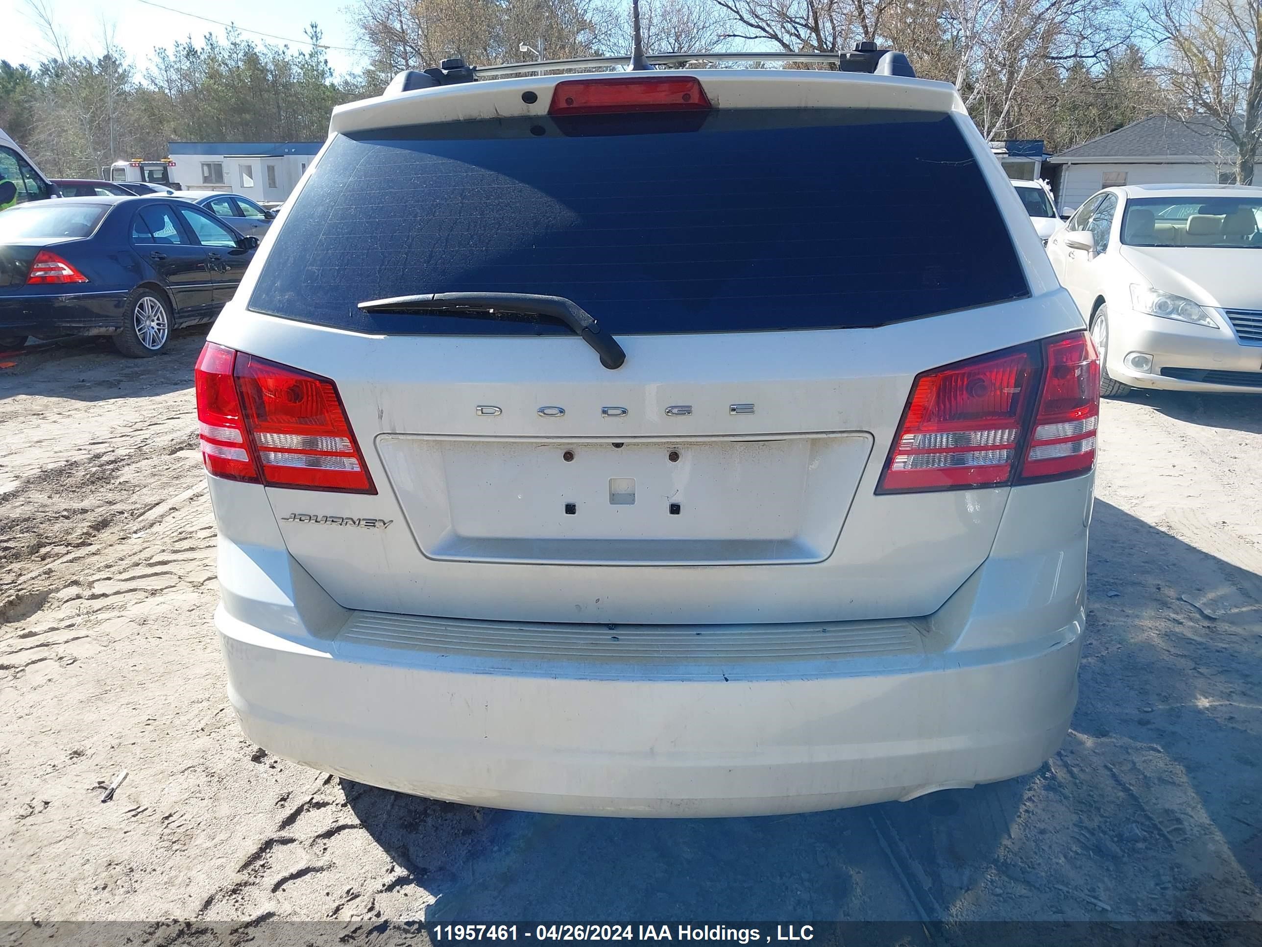 Photo 15 VIN: 3C4PDCAB9FT617624 - DODGE JOURNEY 