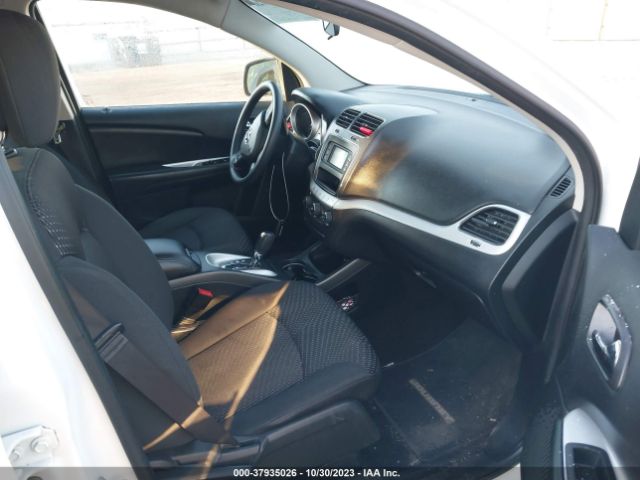 Photo 4 VIN: 3C4PDCAB9HT638394 - DODGE JOURNEY 