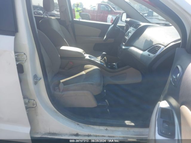 Photo 4 VIN: 3C4PDCAB9HT709867 - DODGE JOURNEY 