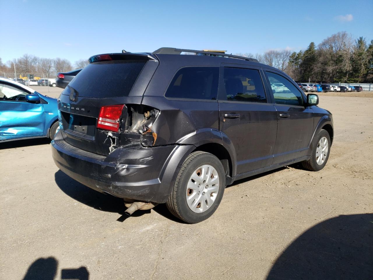 Photo 2 VIN: 3C4PDCAB9JT276802 - DODGE JOURNEY 