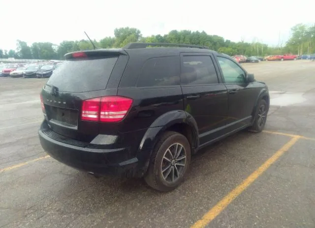 Photo 3 VIN: 3C4PDCAB9JT385048 - DODGE JOURNEY 