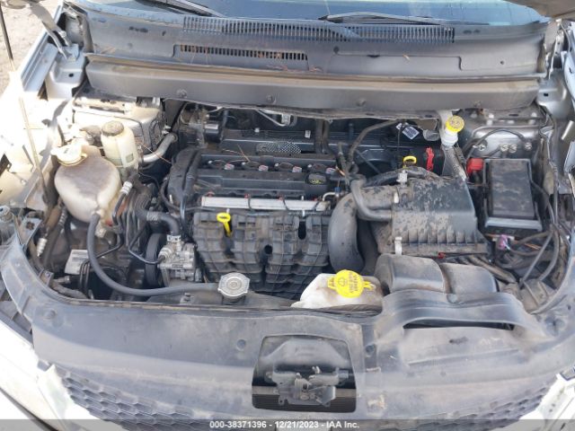 Photo 9 VIN: 3C4PDCAB9JT439528 - DODGE JOURNEY 