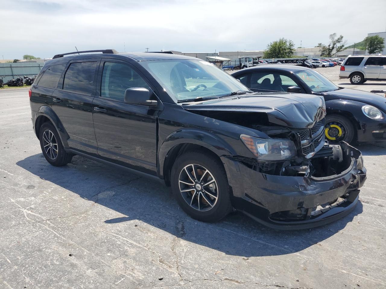 Photo 3 VIN: 3C4PDCAB9JT447726 - DODGE JOURNEY 