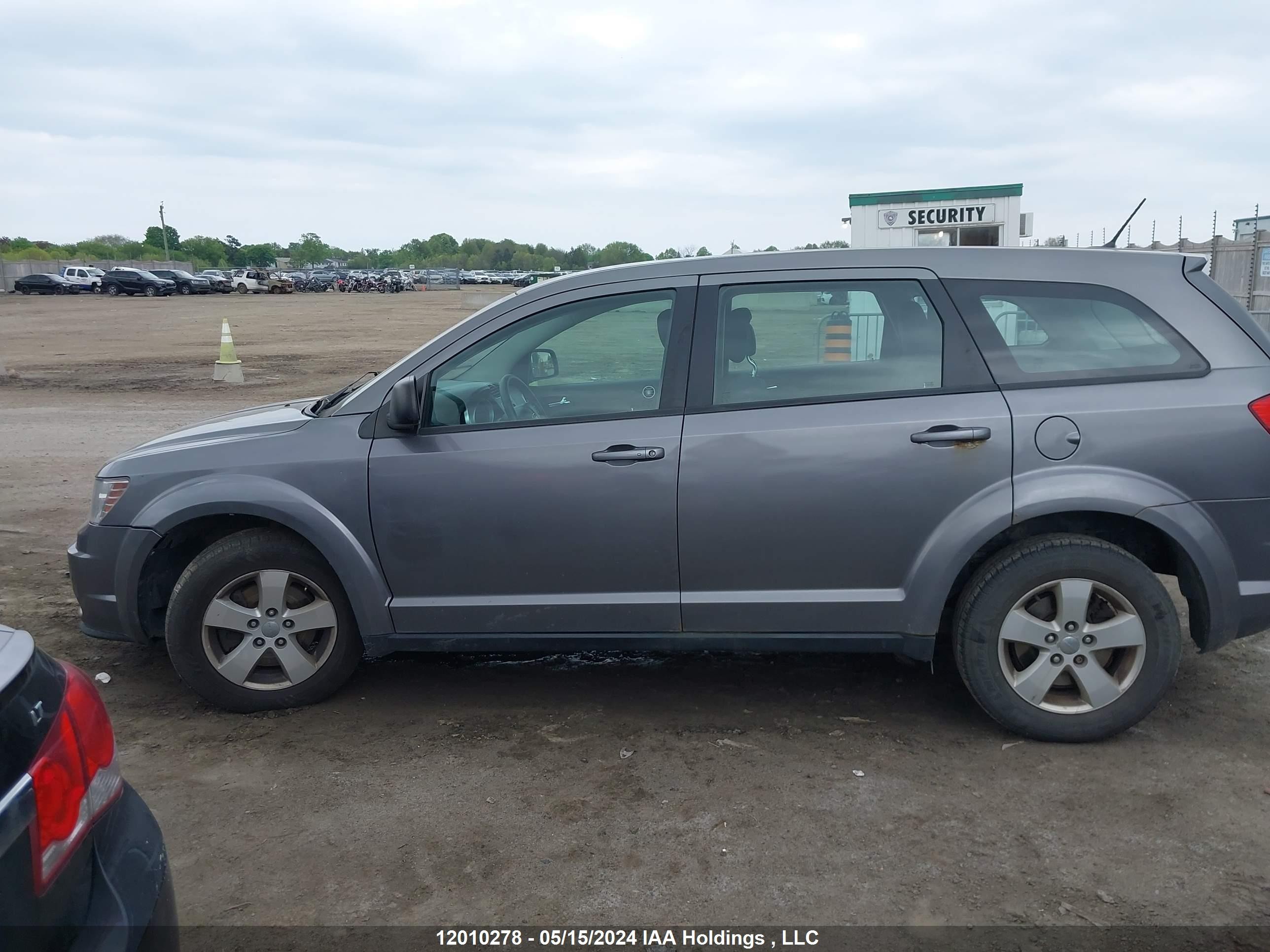 Photo 14 VIN: 3C4PDCABXDT525290 - DODGE JOURNEY 