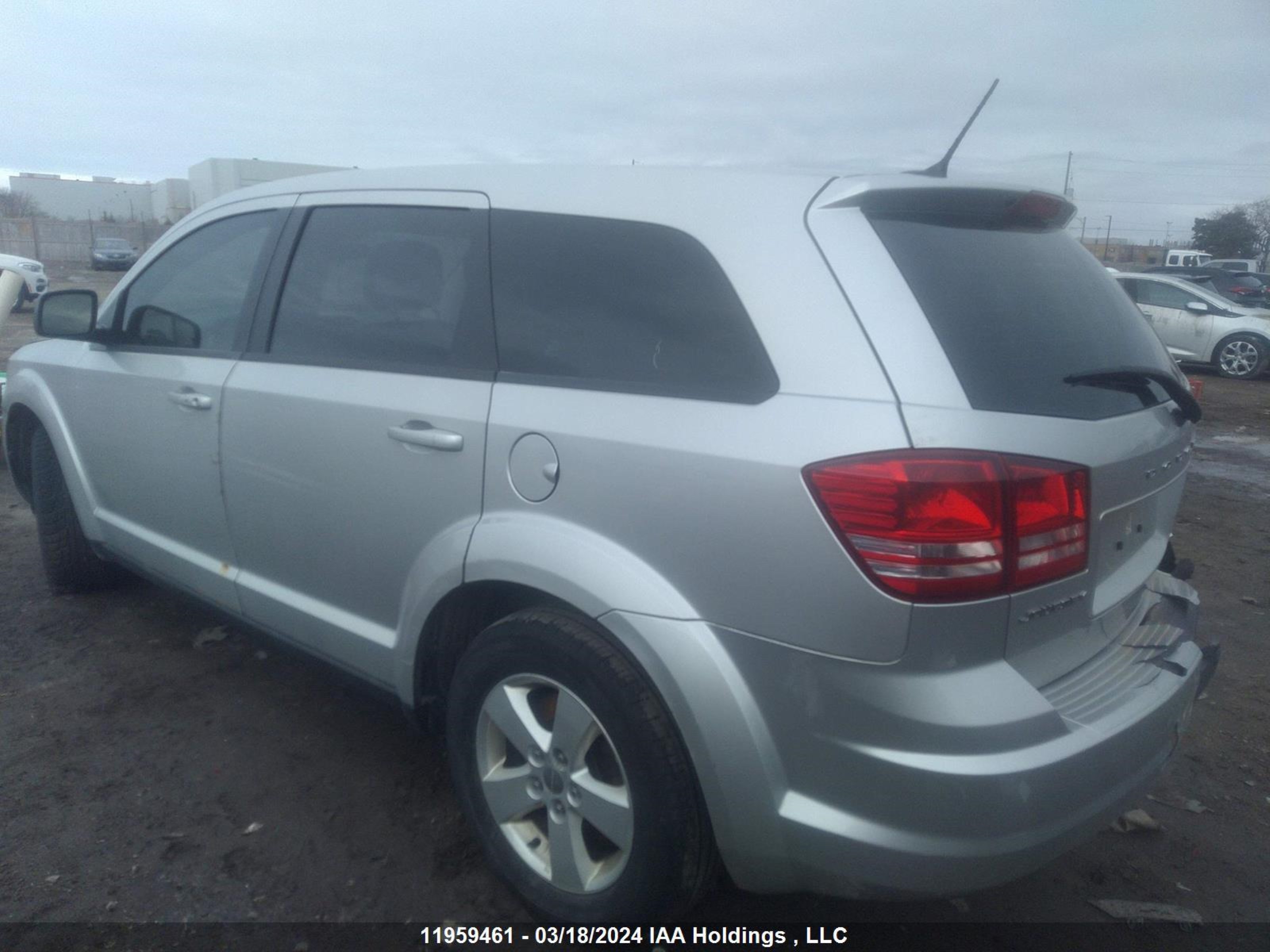 Photo 2 VIN: 3C4PDCABXDT721259 - DODGE JOURNEY 