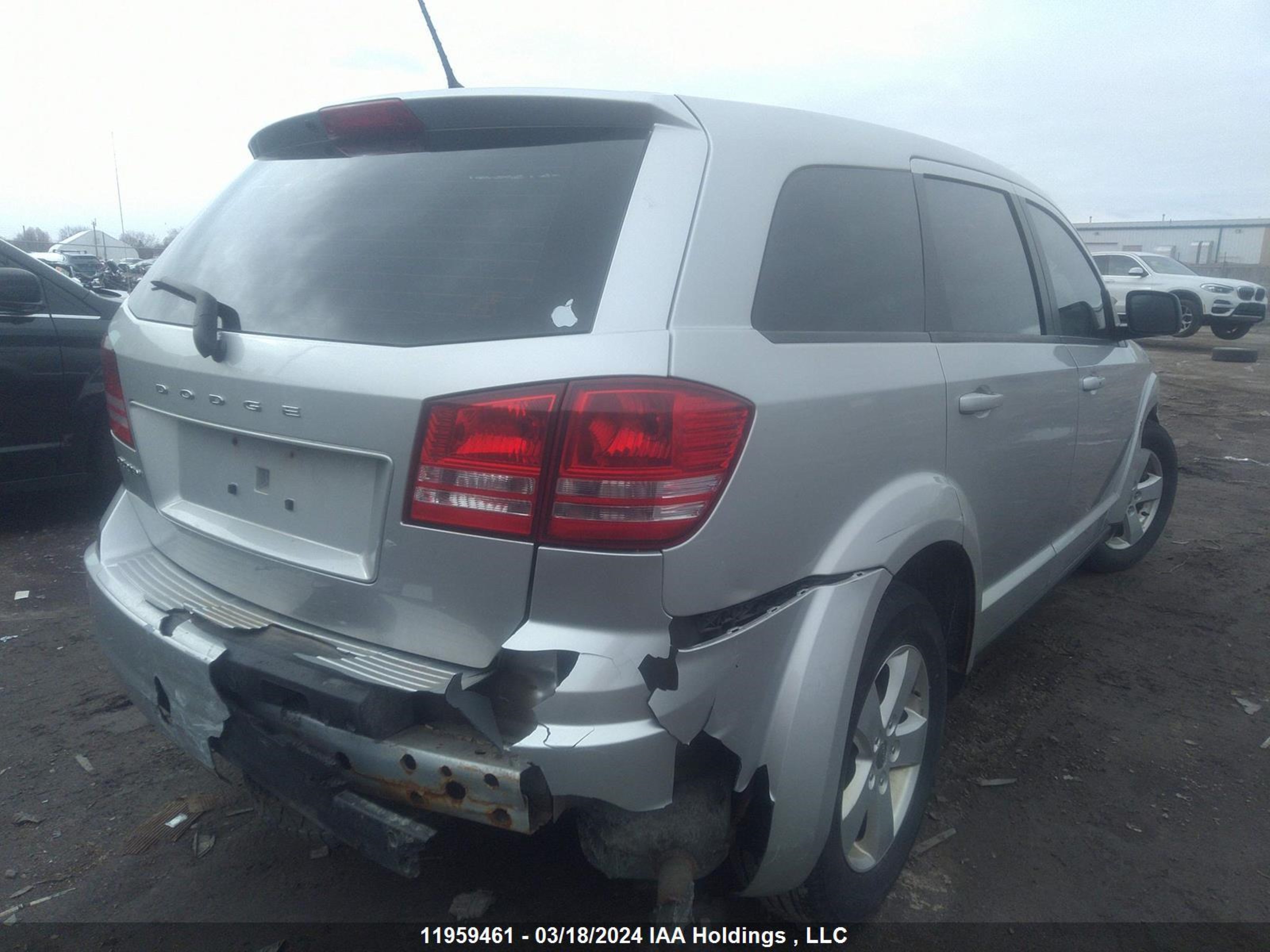 Photo 3 VIN: 3C4PDCABXDT721259 - DODGE JOURNEY 