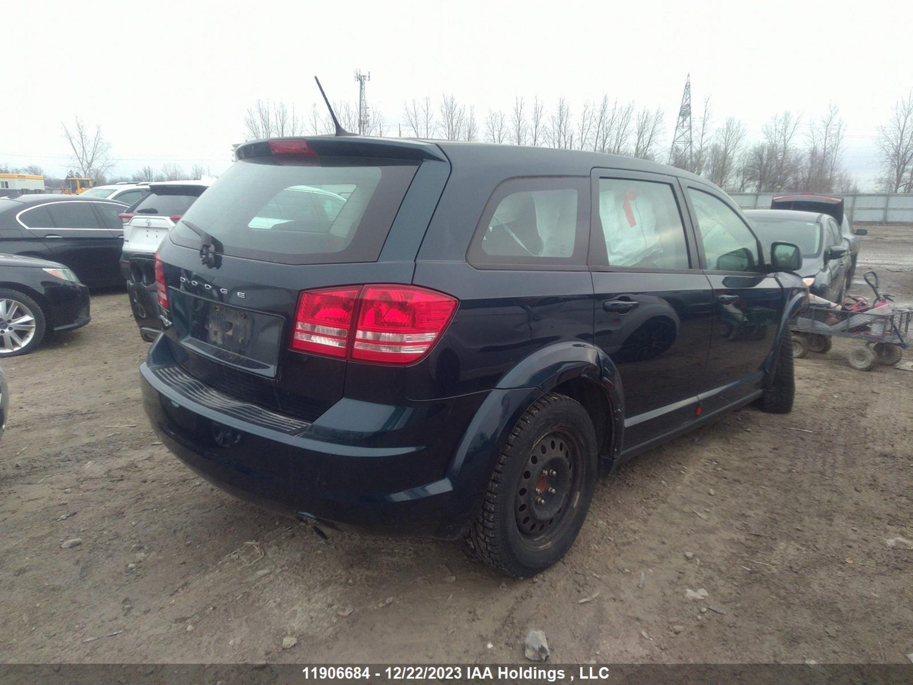 Photo 3 VIN: 3C4PDCABXET197600 - DODGE JOURNEY 