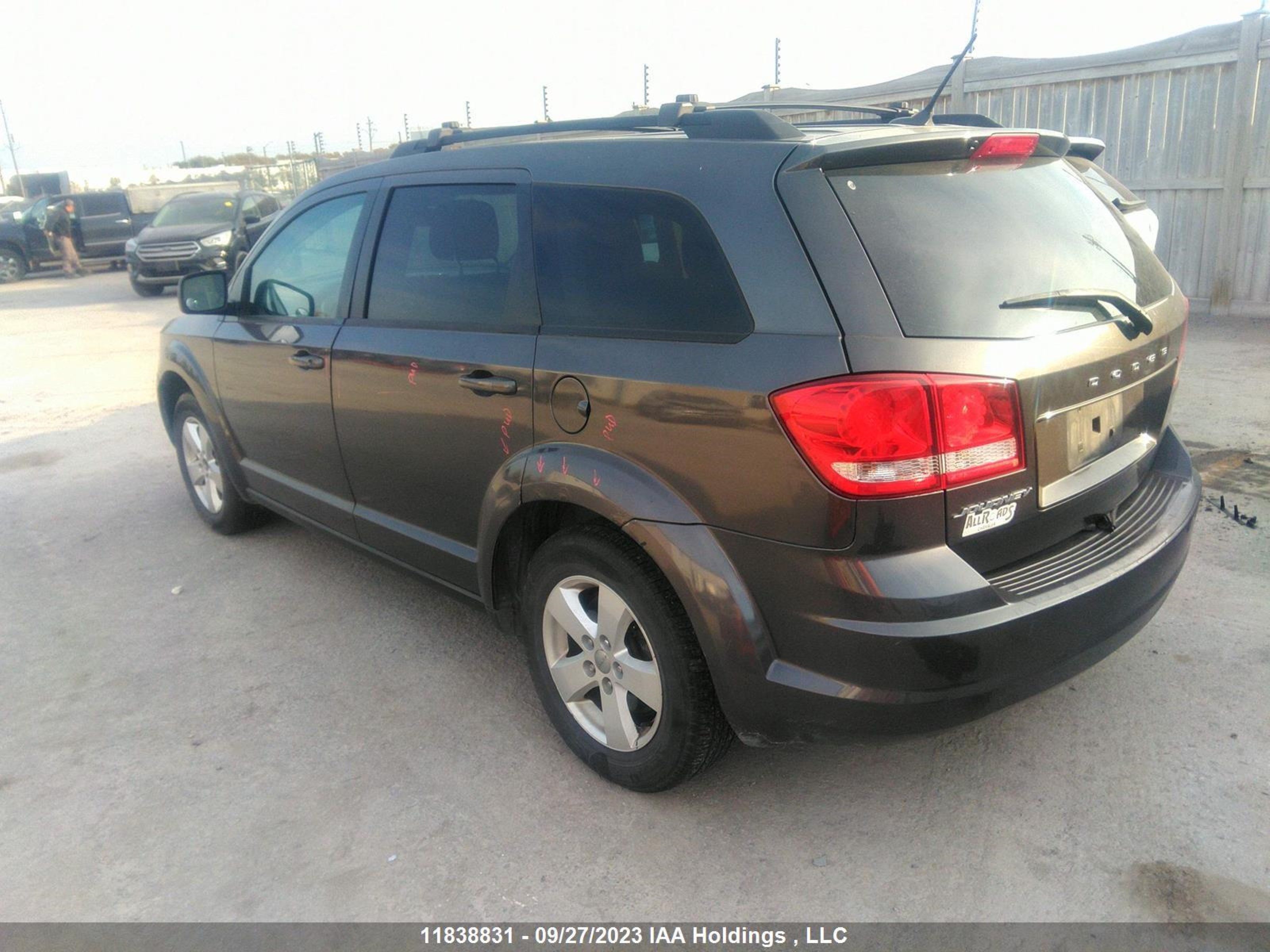 Photo 2 VIN: 3C4PDCABXFT559202 - DODGE JOURNEY 