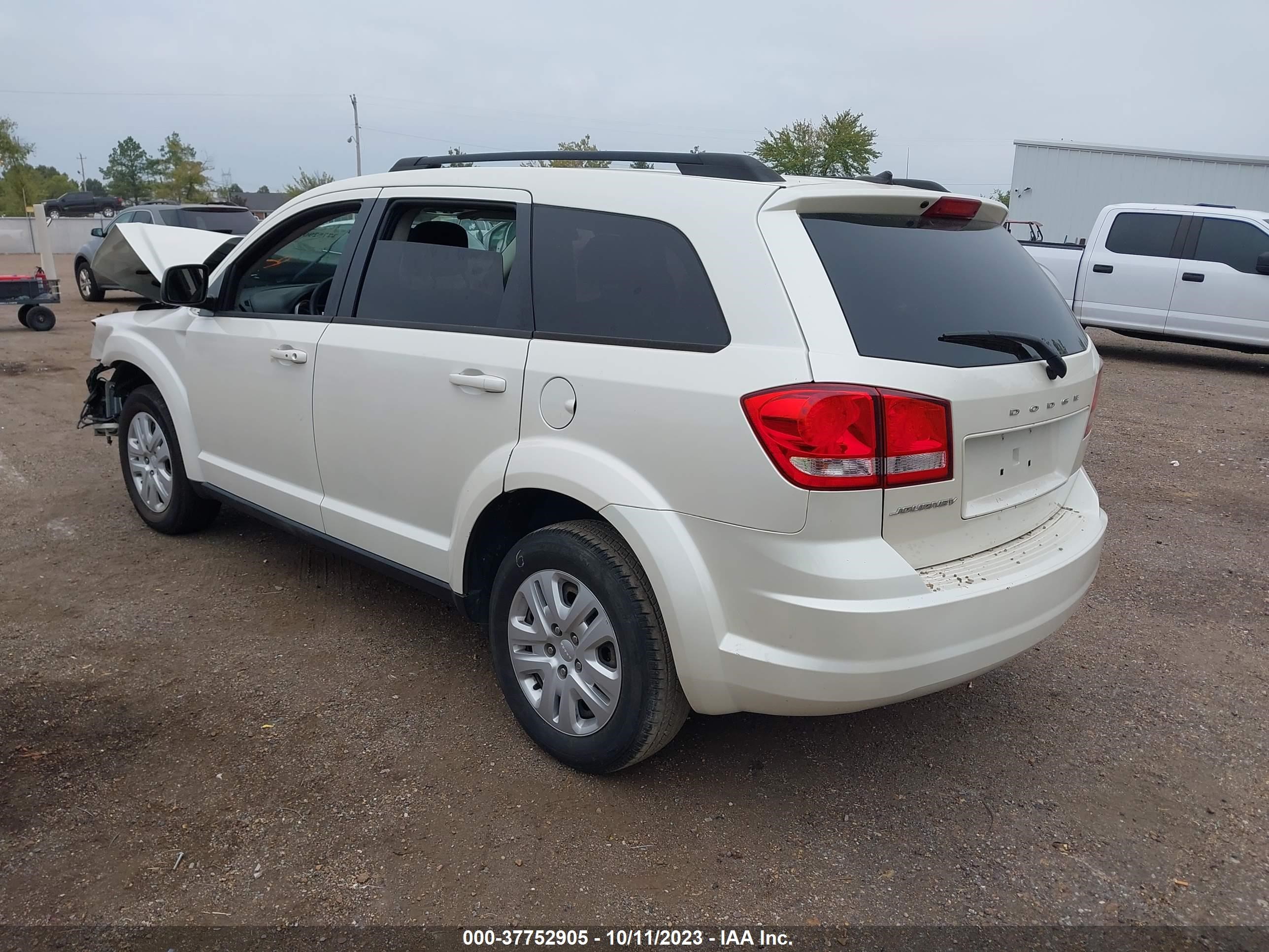 Photo 2 VIN: 3C4PDCABXFT608284 - DODGE JOURNEY 