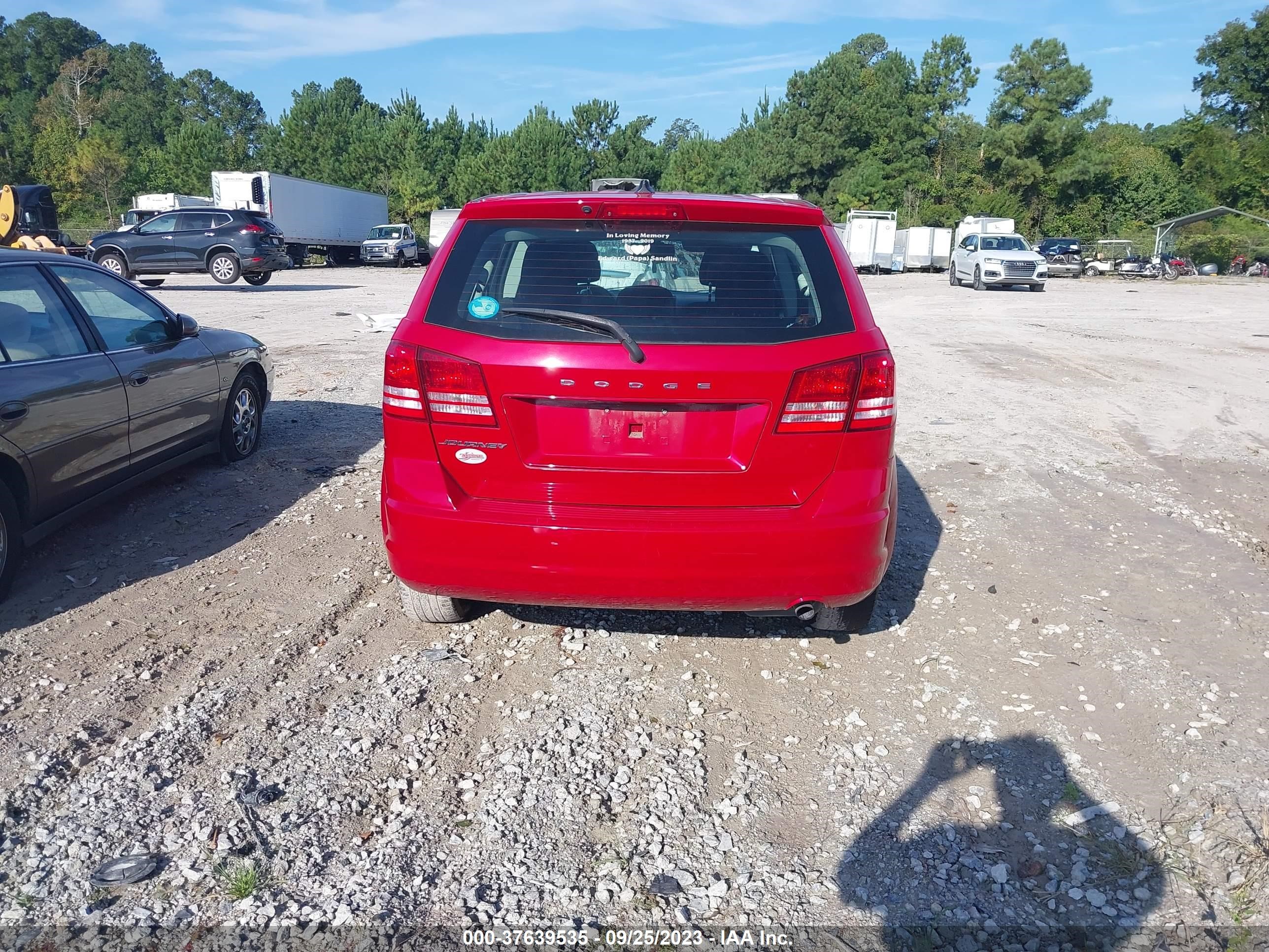 Photo 16 VIN: 3C4PDCABXFT738324 - DODGE JOURNEY 