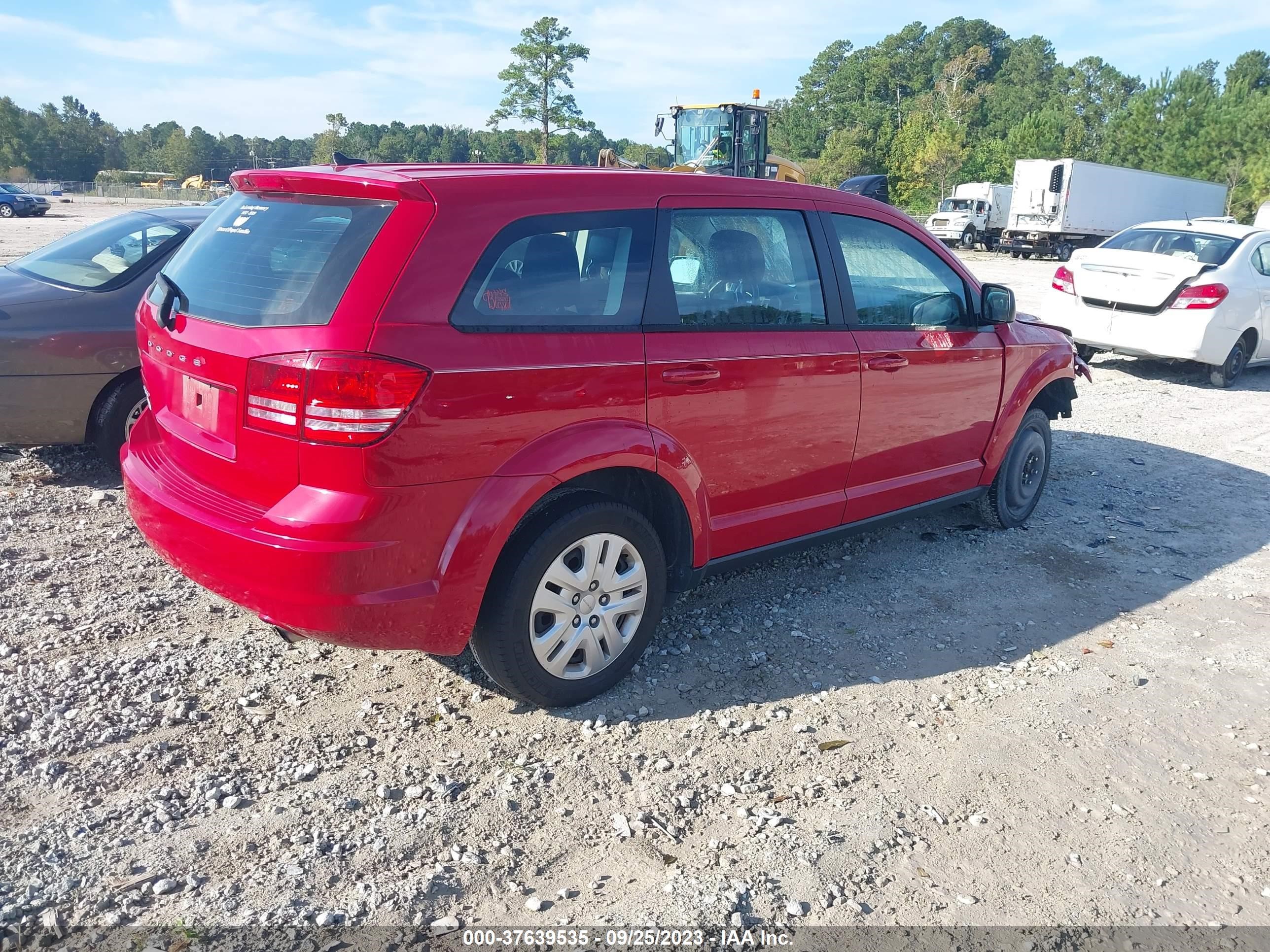 Photo 3 VIN: 3C4PDCABXFT738324 - DODGE JOURNEY 