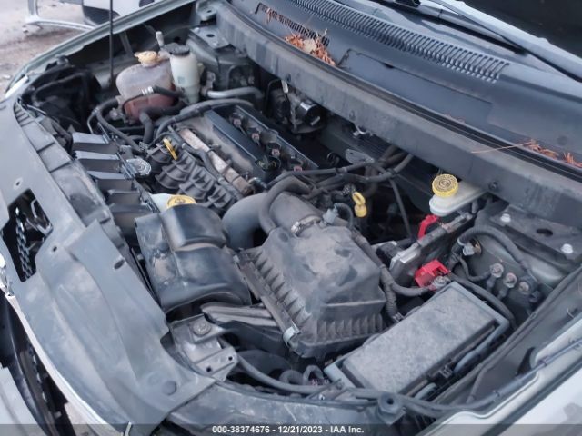 Photo 9 VIN: 3C4PDCABXGT147363 - DODGE JOURNEY 