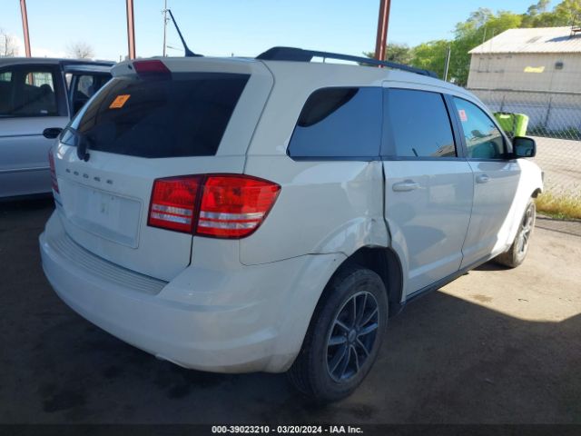 Photo 3 VIN: 3C4PDCABXJT166857 - DODGE JOURNEY 