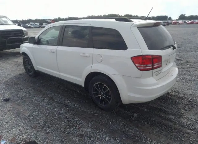 Photo 2 VIN: 3C4PDCABXJT273407 - DODGE JOURNEY 