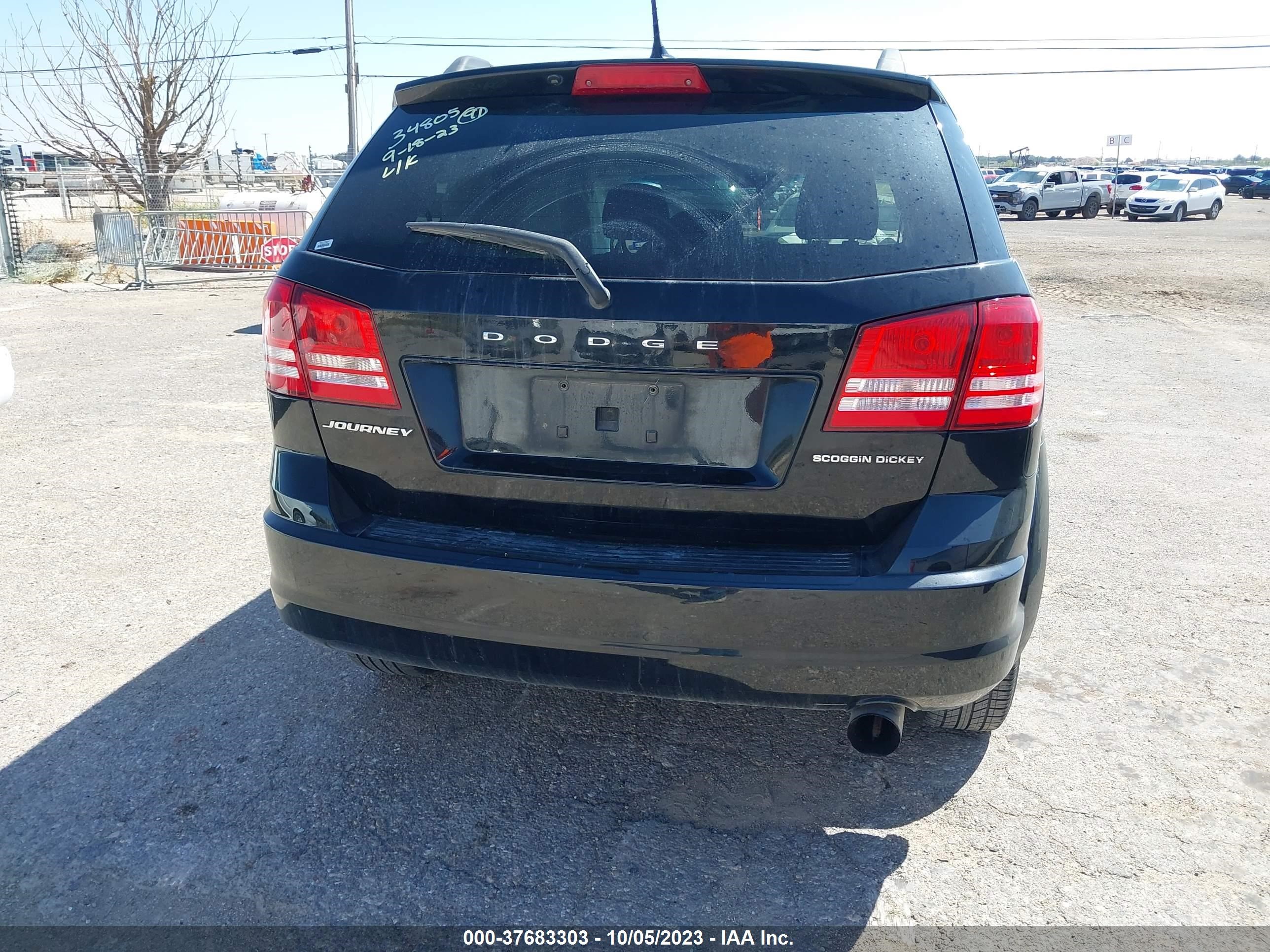 Photo 16 VIN: 3C4PDCABXJT347182 - DODGE JOURNEY 