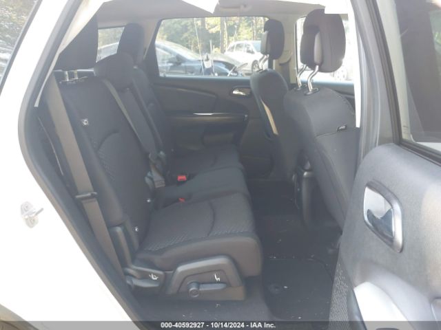 Photo 7 VIN: 3C4PDCABXJT444849 - DODGE JOURNEY 