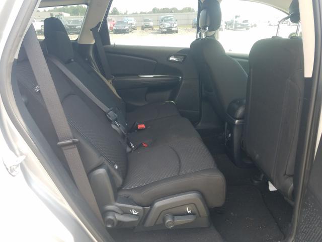 Photo 5 VIN: 3C4PDCABXJT444916 - DODGE JOURNEY SE 