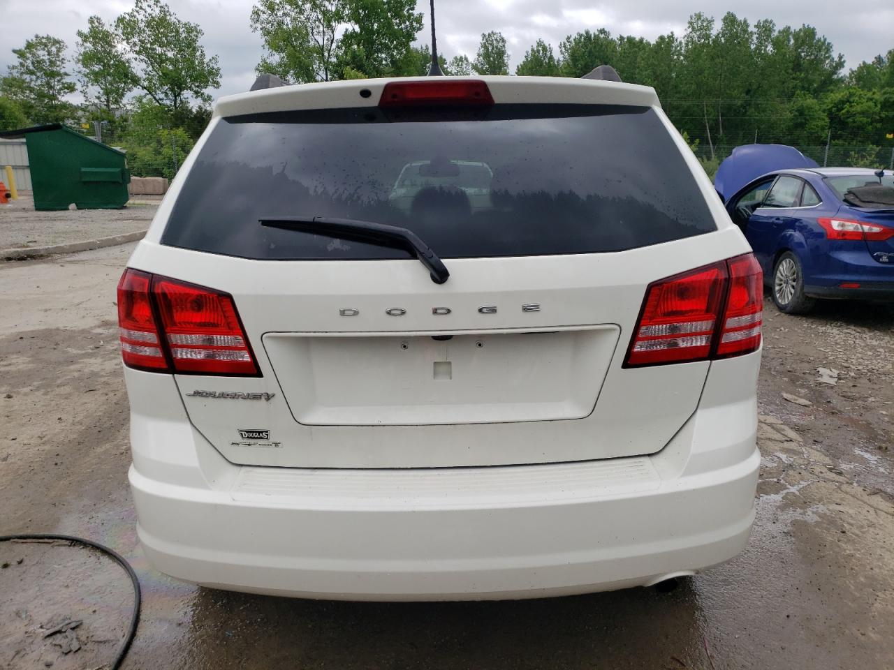 Photo 5 VIN: 3C4PDCABXJT497888 - DODGE JOURNEY 