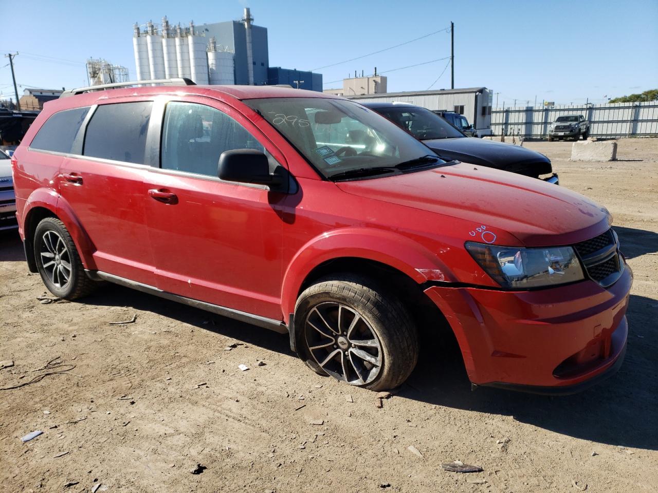 Photo 3 VIN: 3C4PDCABXJT524622 - DODGE JOURNEY 