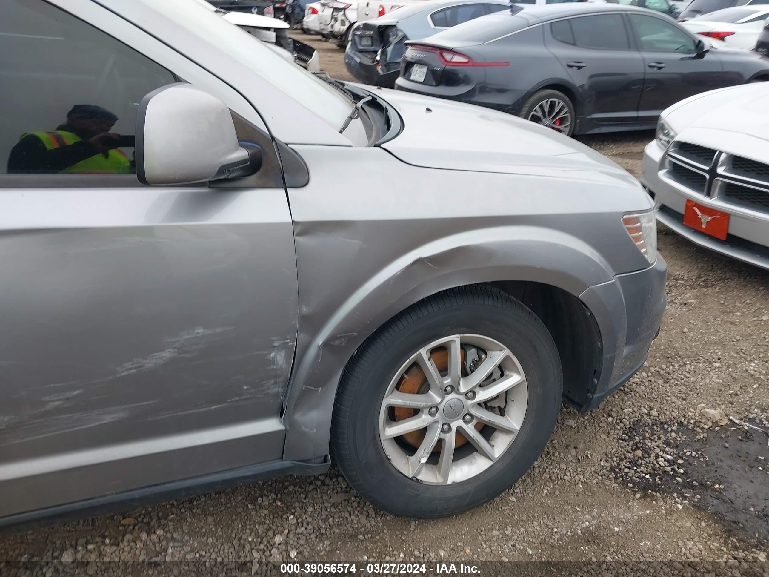 Photo 12 VIN: 3C4PDCBB0GT146947 - DODGE JOURNEY 