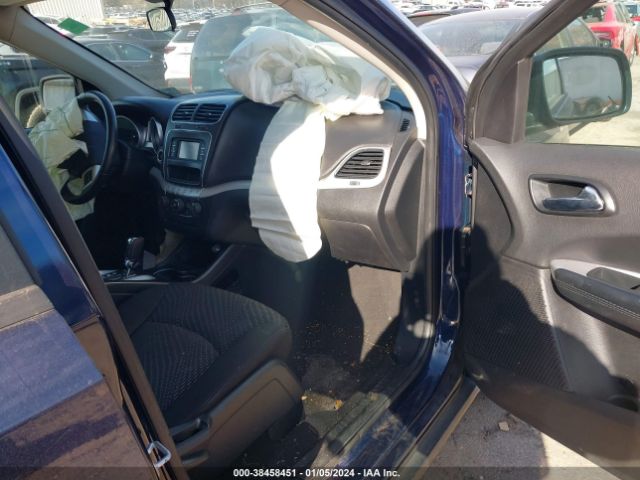 Photo 4 VIN: 3C4PDCBB0JT184475 - DODGE JOURNEY 