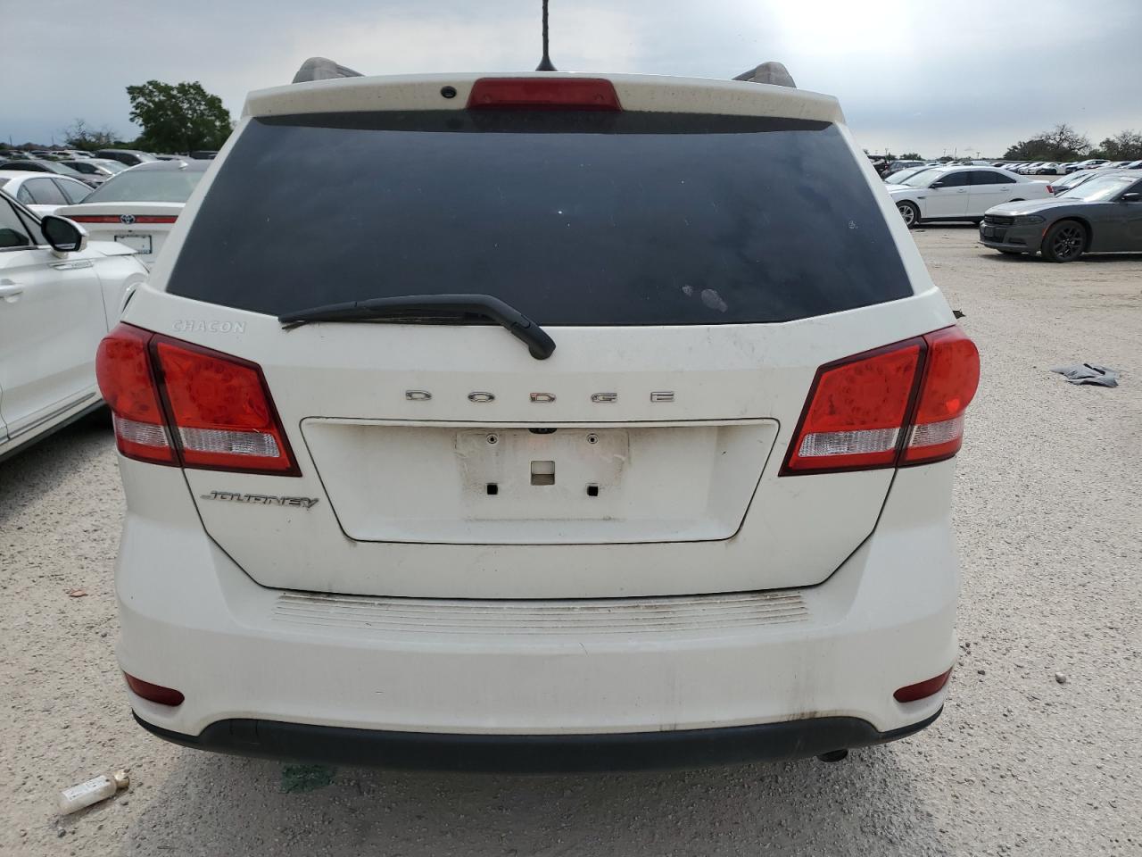 Photo 5 VIN: 3C4PDCBB0KT816246 - DODGE JOURNEY 