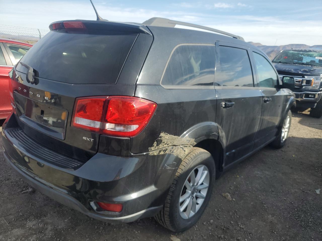 Photo 2 VIN: 3C4PDCBB1DT665498 - DODGE JOURNEY 