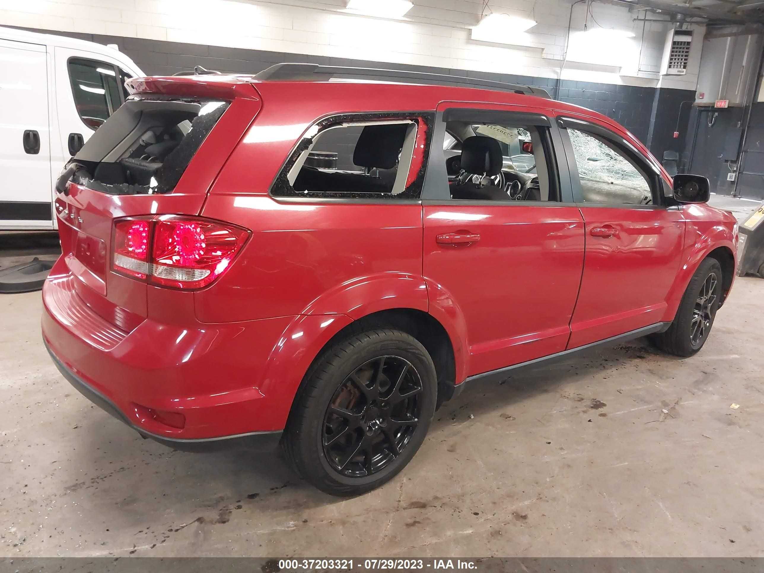 Photo 3 VIN: 3C4PDCBB1ET309828 - DODGE JOURNEY 