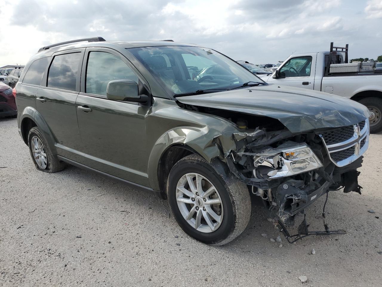 Photo 3 VIN: 3C4PDCBB1JT340104 - DODGE JOURNEY 