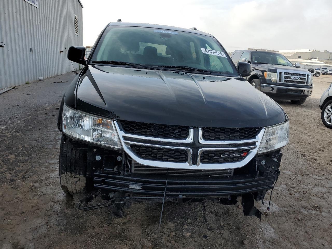 Photo 5 VIN: 3C4PDCBB1KT798565 - DODGE JOURNEY SE 