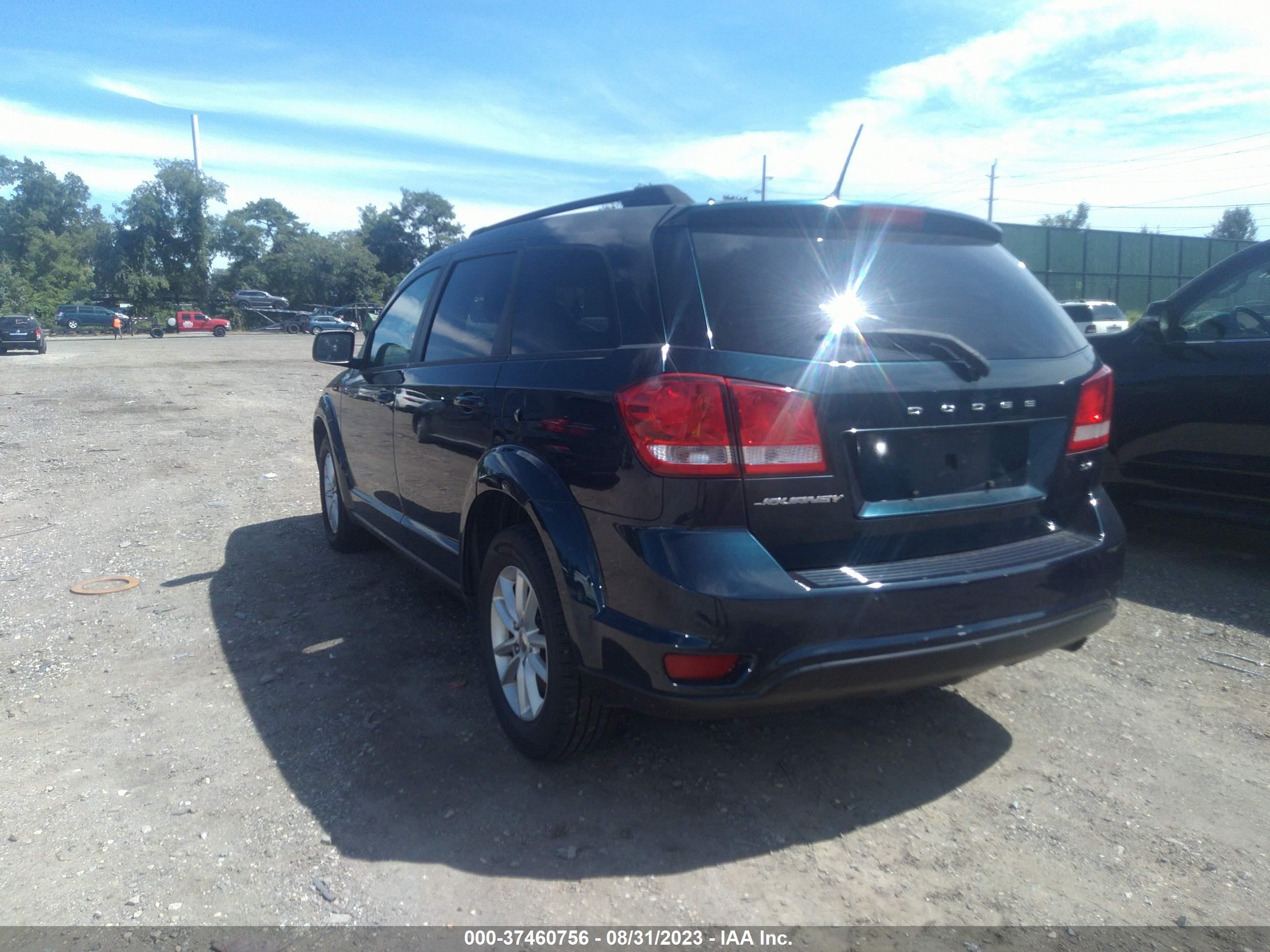 Photo 2 VIN: 3C4PDCBB2ET103692 - DODGE JOURNEY 