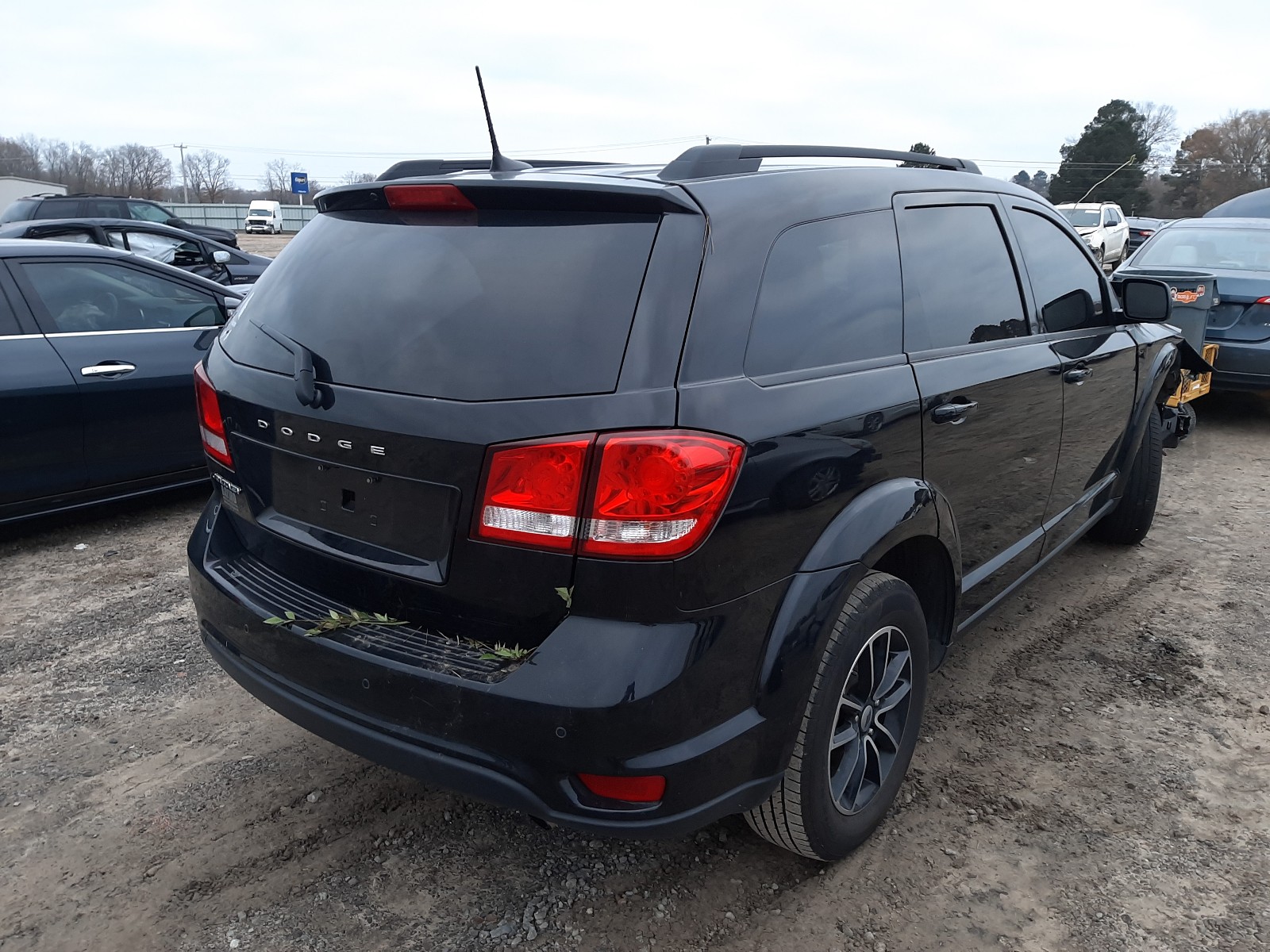 Photo 3 VIN: 3C4PDCBB2KT756325 - DODGE JOURNEY 