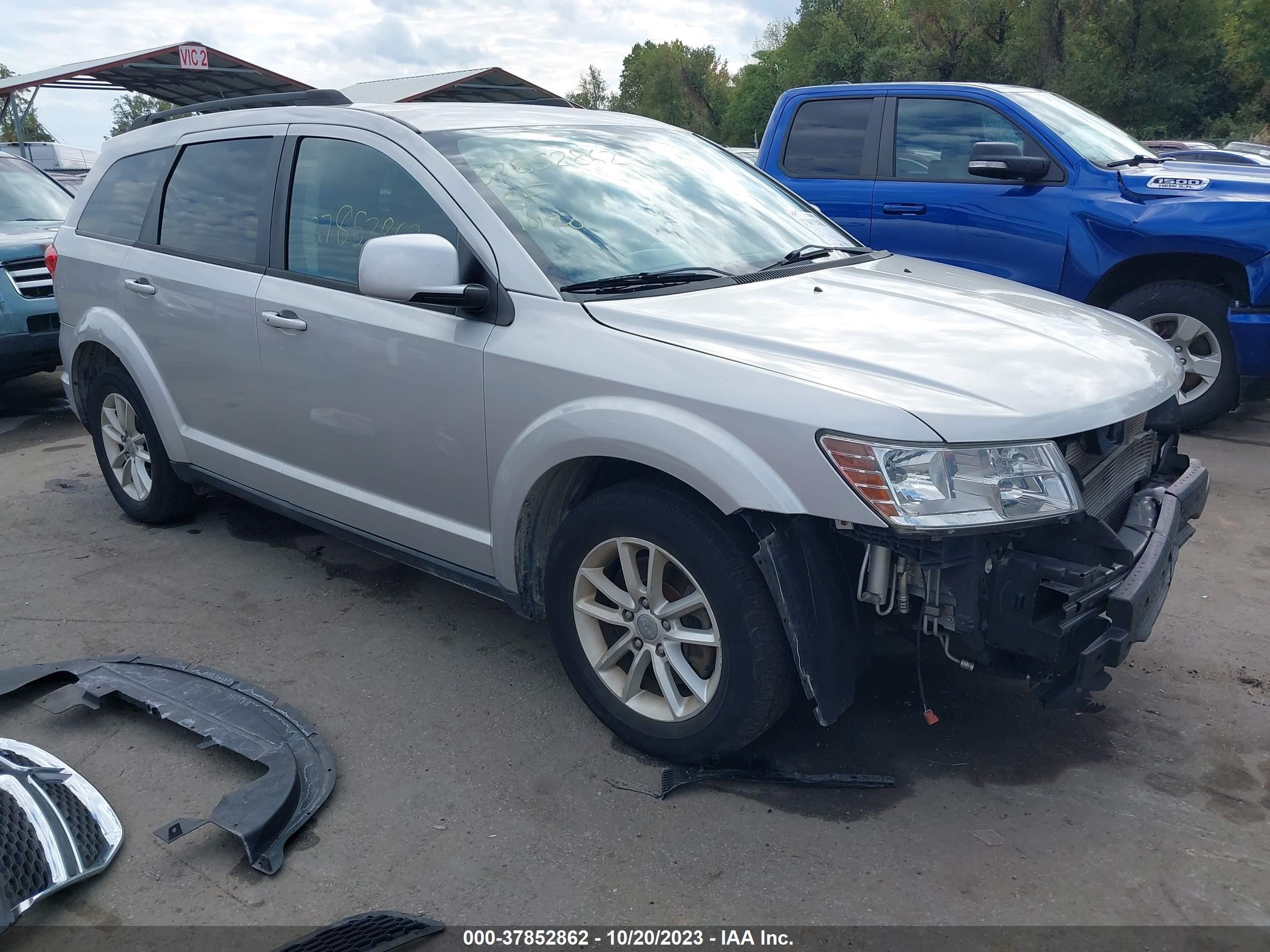 Photo 0 VIN: 3C4PDCBB3DT578783 - DODGE JOURNEY 