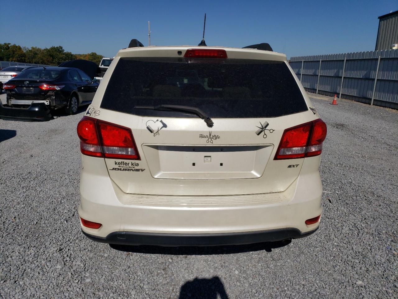 Photo 5 VIN: 3C4PDCBB3ET103376 - DODGE JOURNEY 