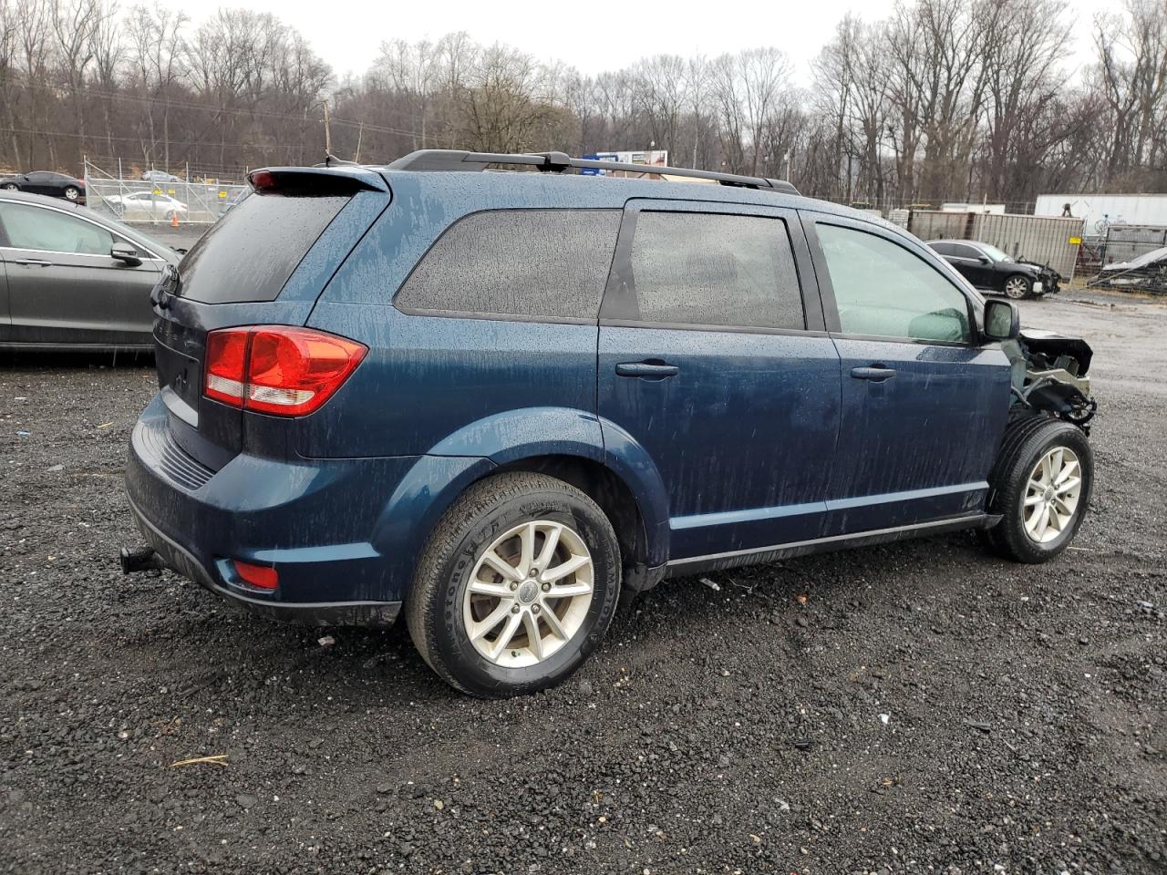 Photo 2 VIN: 3C4PDCBB3ET103717 - DODGE JOURNEY 