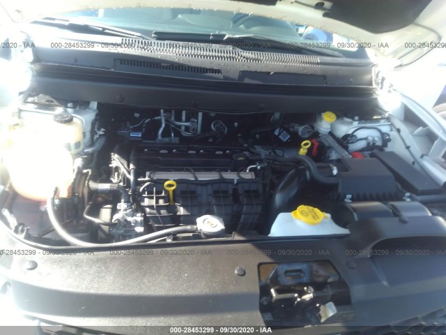 Photo 9 VIN: 3C4PDCBB3HT590387 - DODGE JOURNEY 