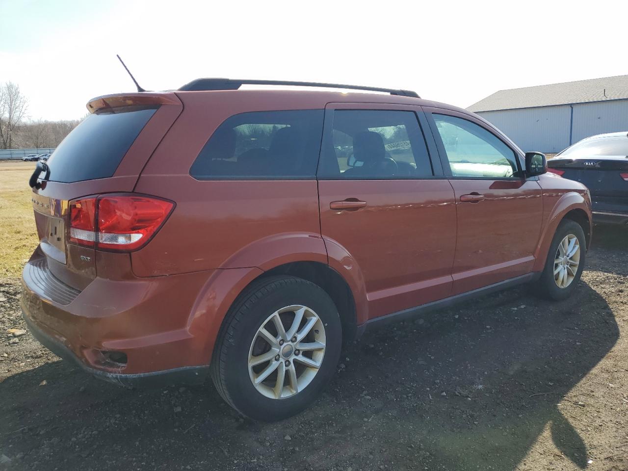 Photo 2 VIN: 3C4PDCBB4DT578968 - DODGE JOURNEY 