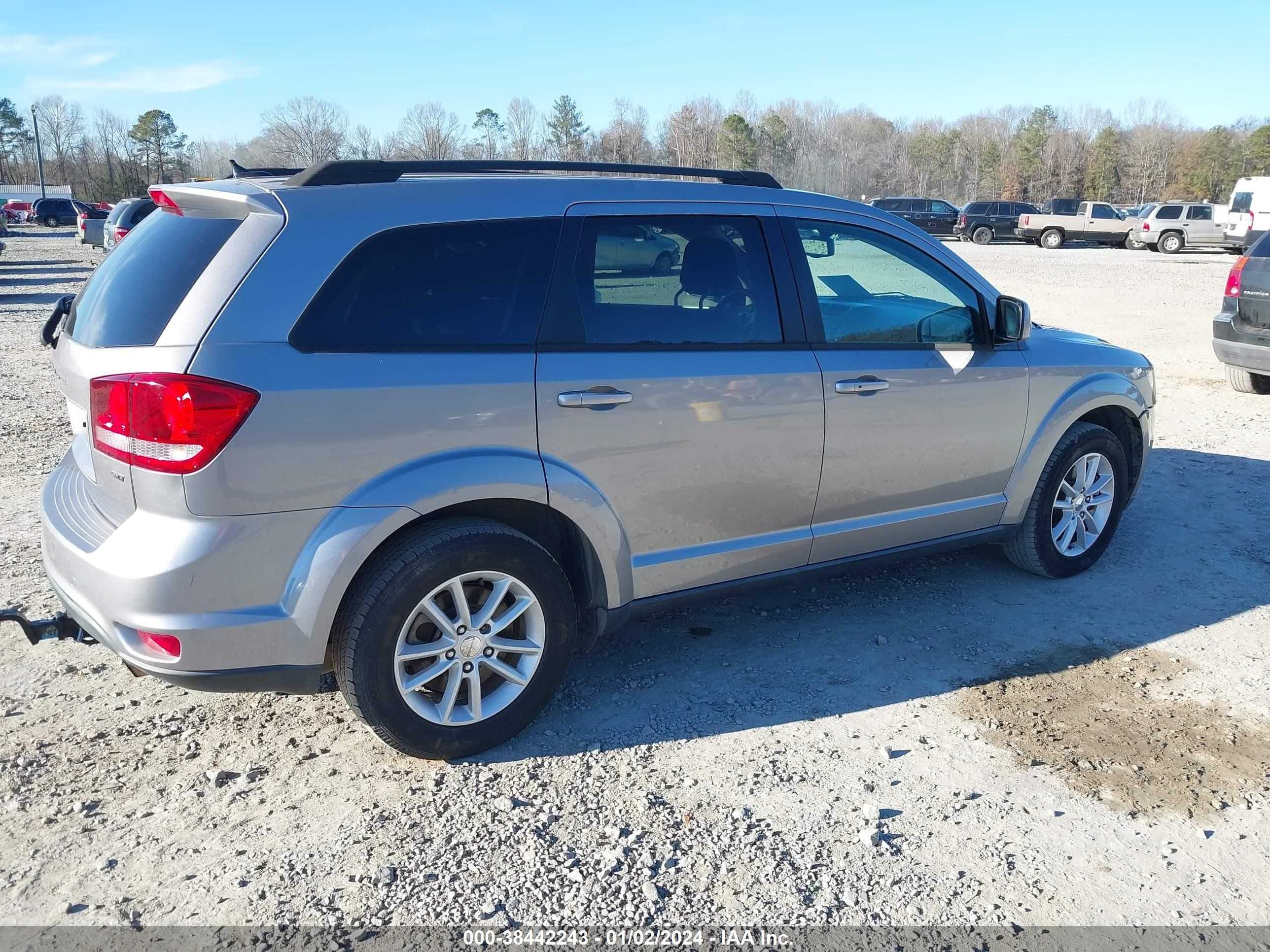 Photo 3 VIN: 3C4PDCBB4GT127480 - DODGE JOURNEY 