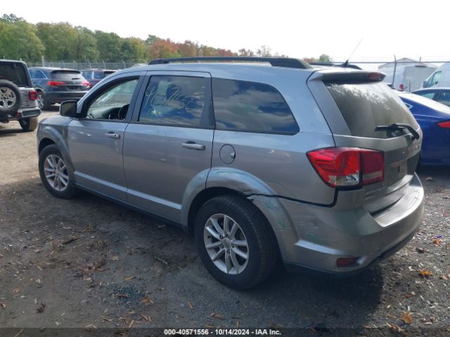 Photo 2 VIN: 3C4PDCBB4GT205790 - DODGE JOURNEY 