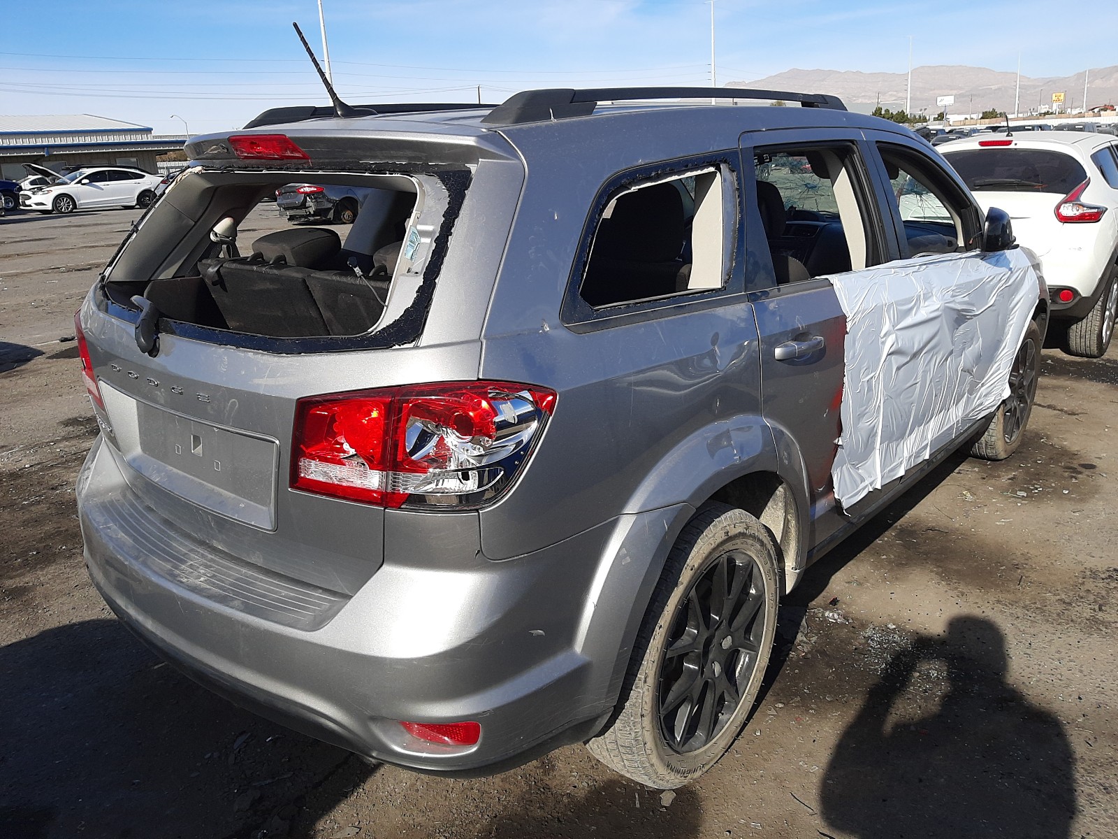 Photo 3 VIN: 3C4PDCBB4HT564073 - DODGE JOURNEY SX 